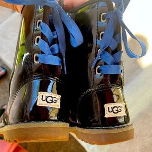 Cute boots size 10 kids